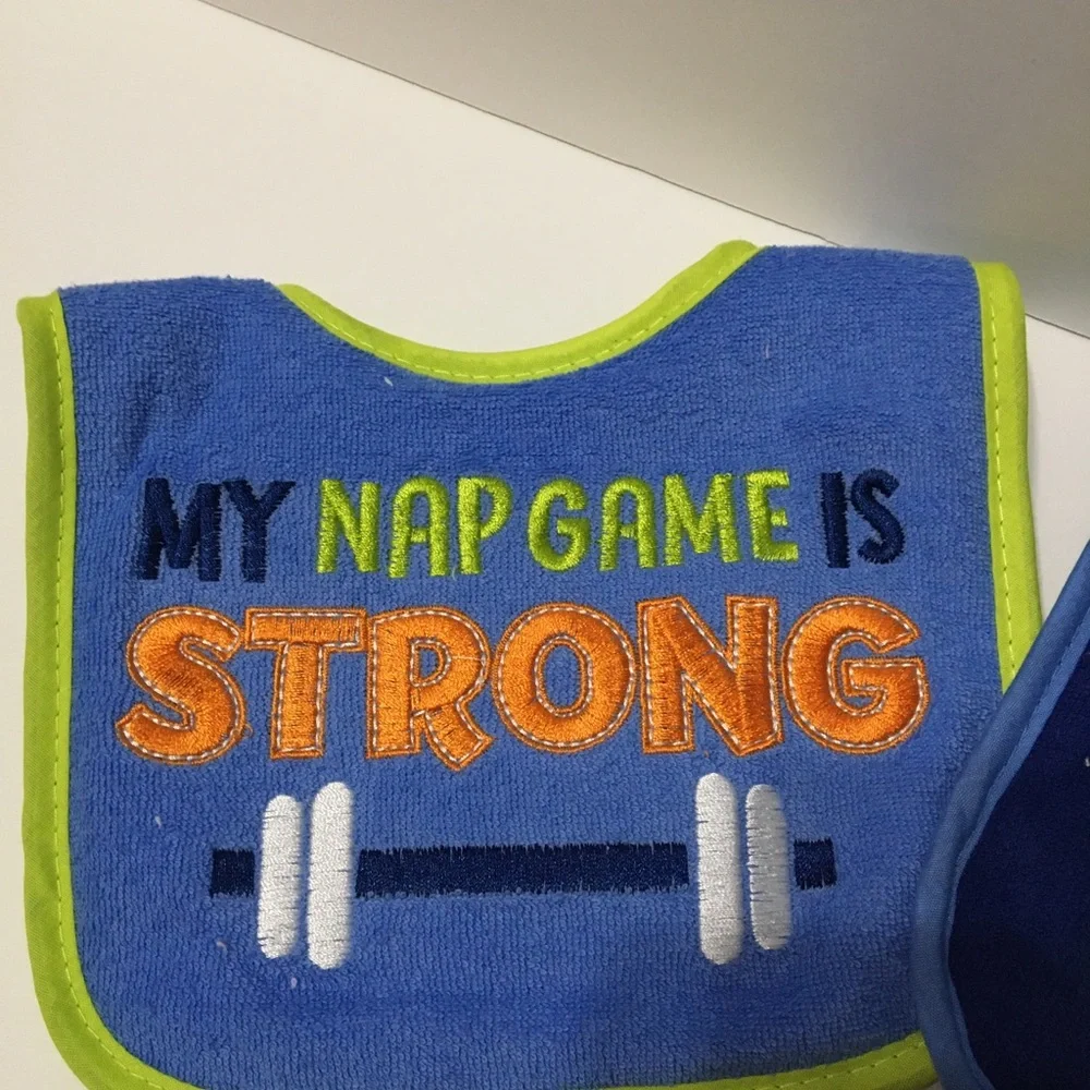 Bibs set